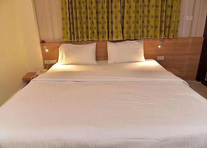 Rose Nana Hotel